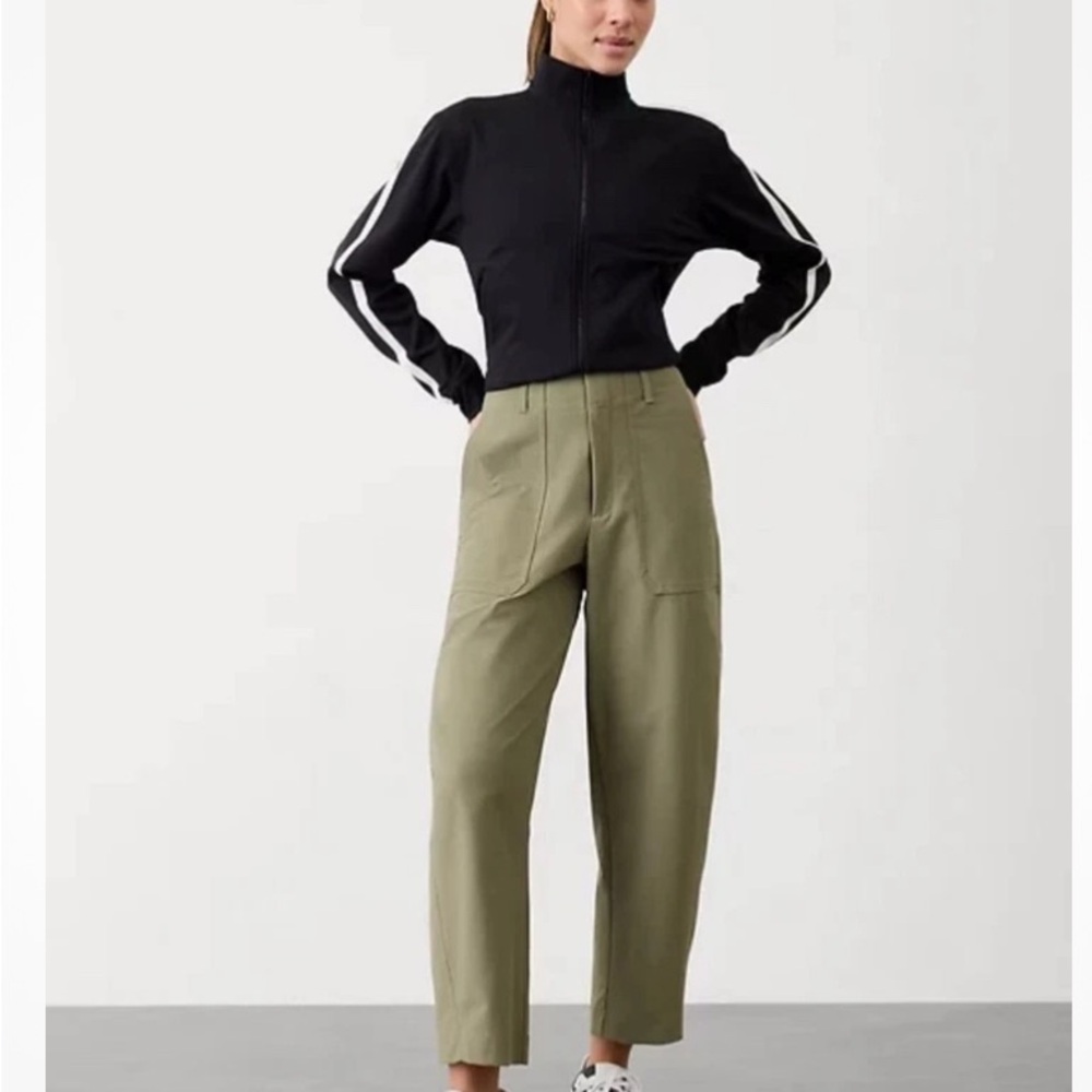 Athleta High Rise Skyline Barrel Leg Olive Green Women's Pants